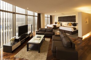 Minibar, in-room safe, individually decorated, individually furnished - Villa Terrace Omura Hotels & Resorts (Omura)