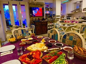 包含每日全套早餐