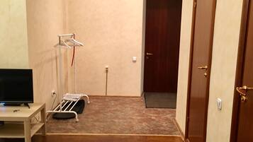 Apartment | Wohnbereich | Fernseher