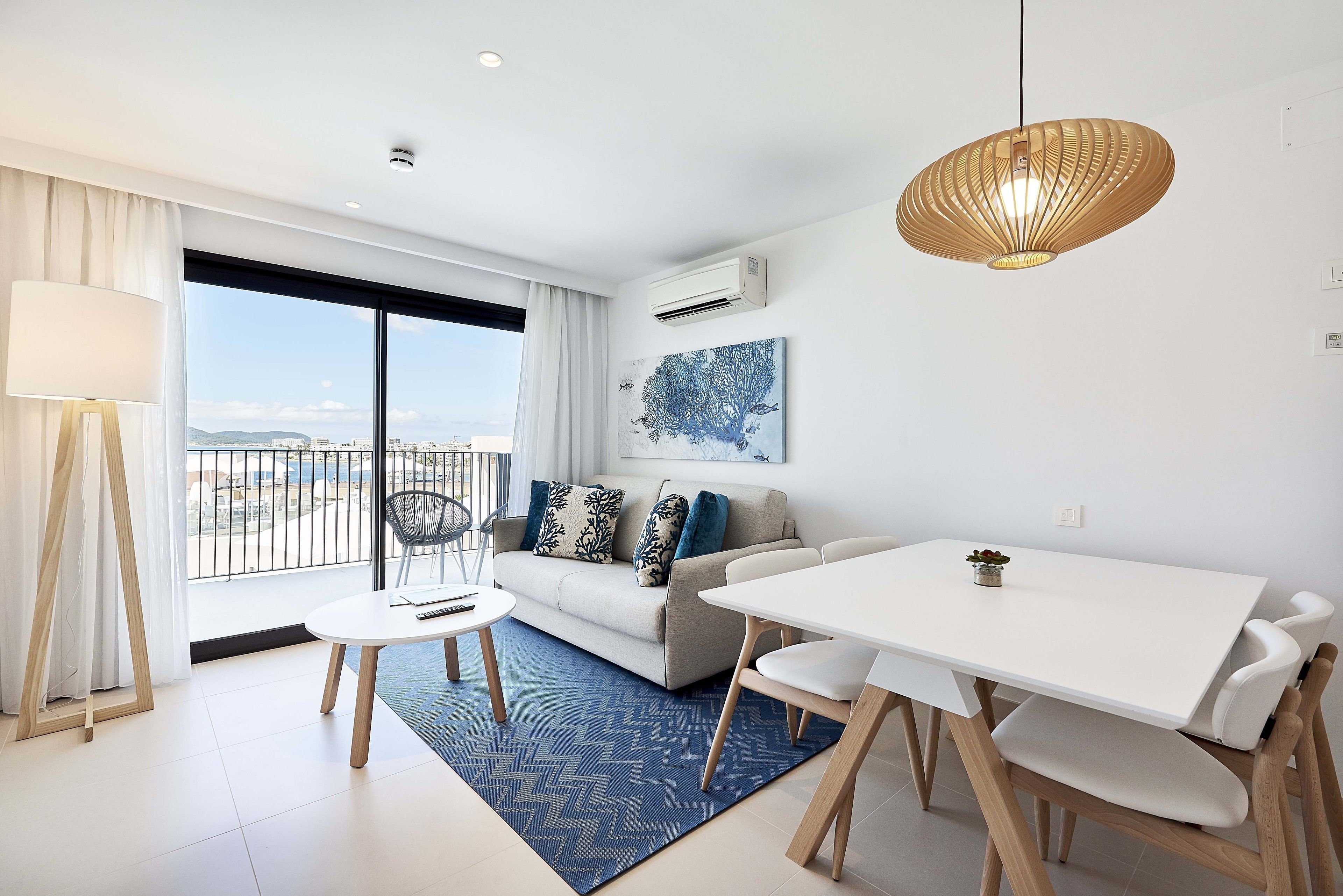 duplex, sea view | 2 bedrooms, minibar, in-room safe, desk