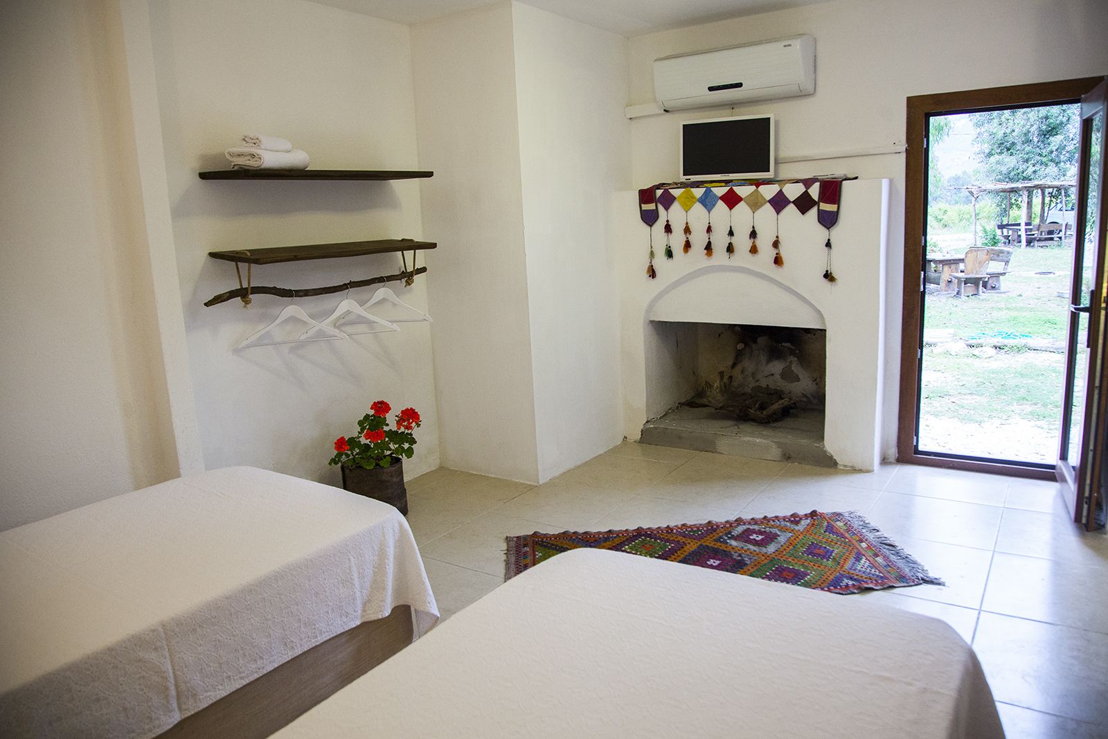 standard triple room | blackout curtains, iron/ironing board, free wifi, bed sheets