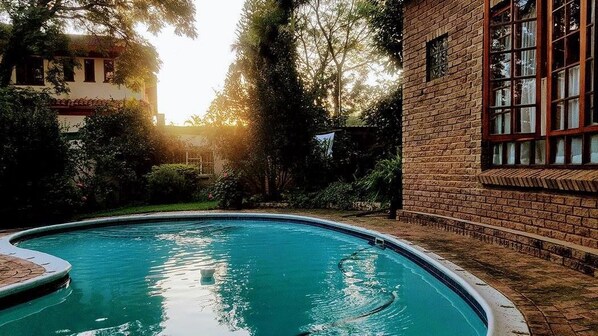 Seasonal outdoor pool - 800 at Merton (Pretoria)