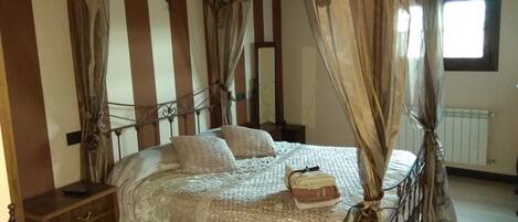 Chambre Double | 1 chambre, bureau, chambres insonorisées, lits pliants/supplémentaires