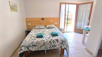 Chambre Double, accessible aux personnes à mobilité réduite | Décoration personnalisée, ameublement personnalisé, bureau