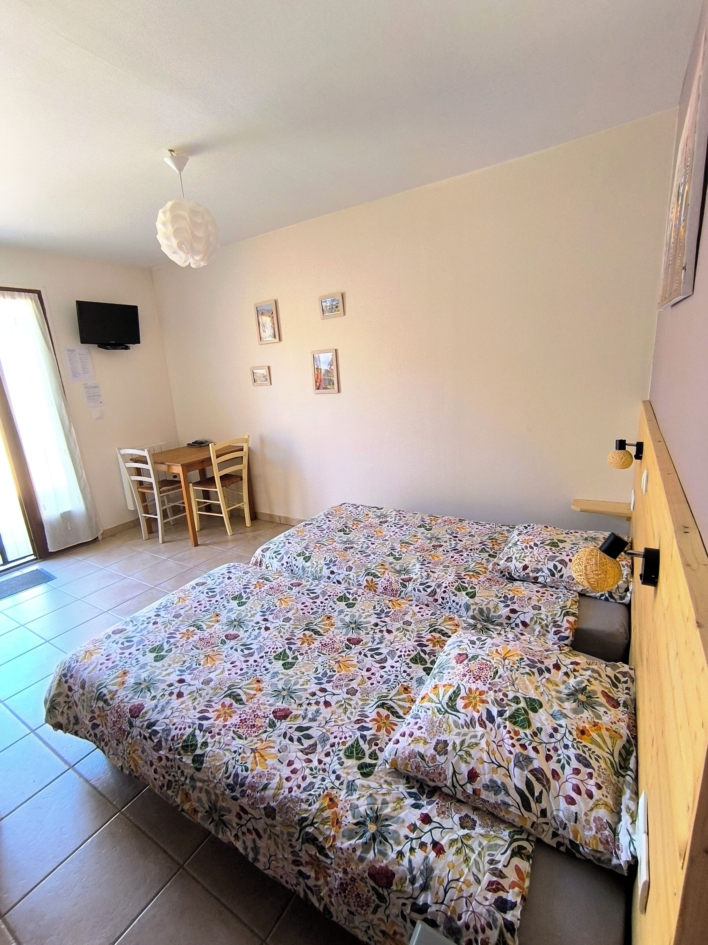 雙床房, 2 張單人床 | 獨特設計、獨特裝修、書桌、隔音