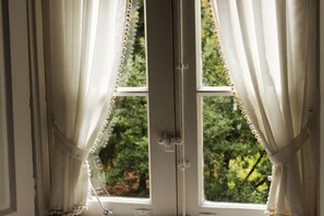 Classic Double Room, Garden View | Individually decorated, individually furnished, desk, laptop workspace - Hotel Casona El Arral (Liérganes)