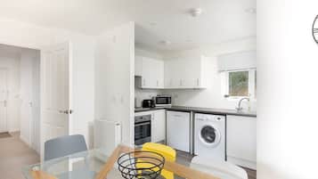 Apartemen Standar | Ruang keluarga | Smart TV