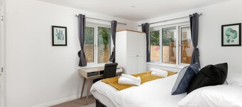 Hertford Serviced Apartments 