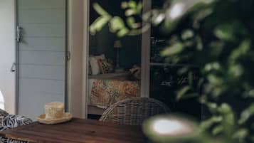 Superior studio | Luxe beddengoed, een kluis op de kamer, een bureau, geluiddichte muren