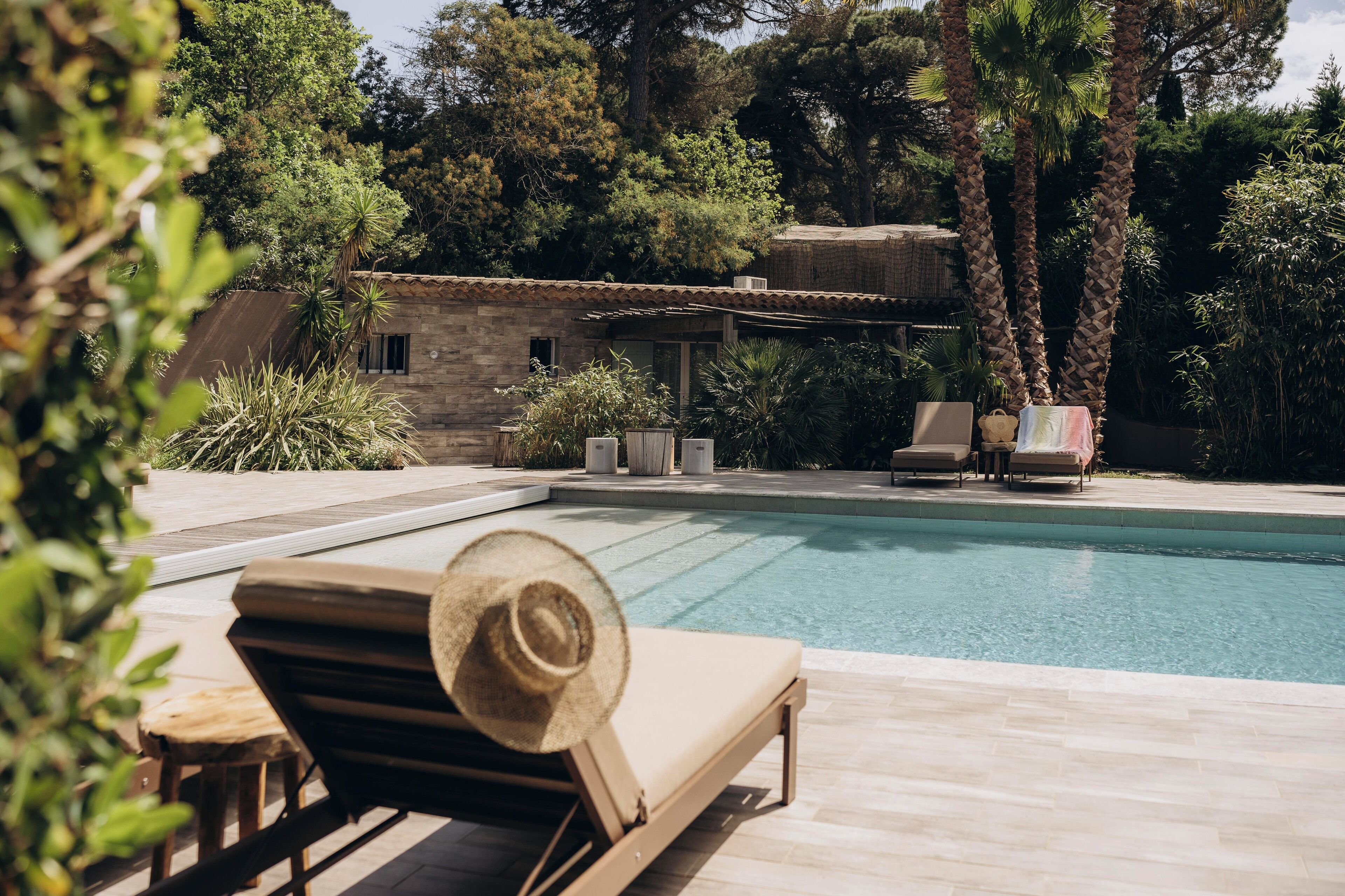 2 piscinas al aire libre, tumbonas