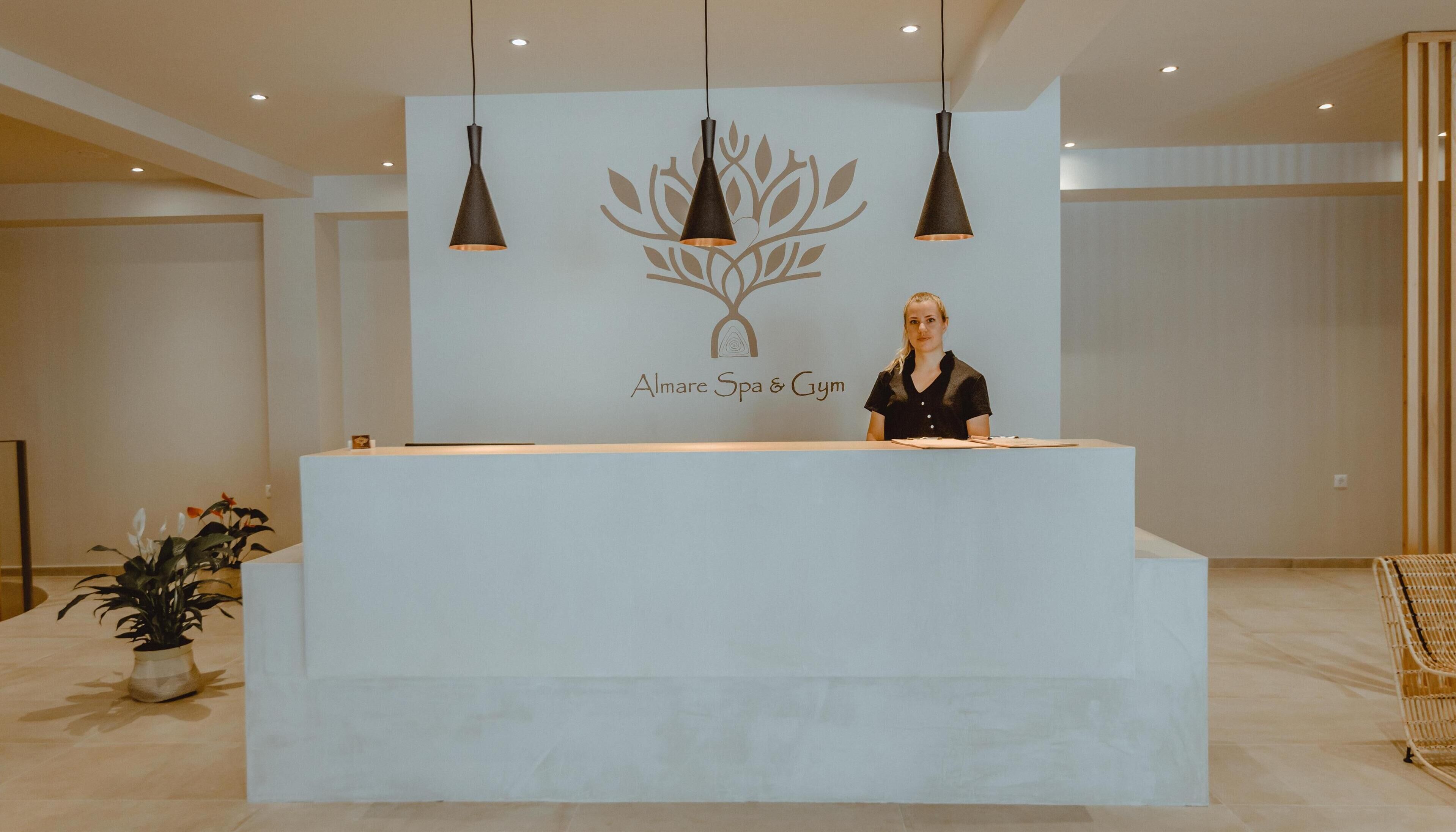 couples treatment room(s), sauna, hot tub, steam room