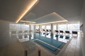 Indendørs pool, udendørs pool