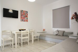 Flat-screen TV - Irene Beach Apartments (Hersonissos)