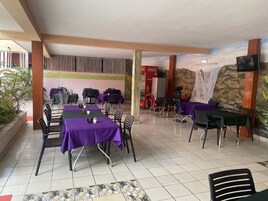 Se sirven desayunos, almuerzos y cenas