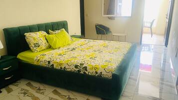 Studio | Premium bedding, free WiFi, bed sheets, wheelchair access