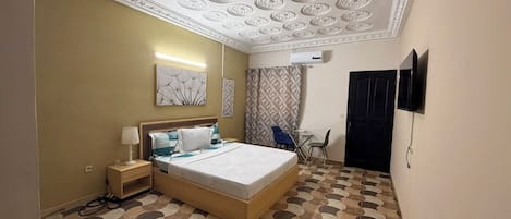 Studio | Premium bedding, free WiFi, bed sheets, wheelchair access
