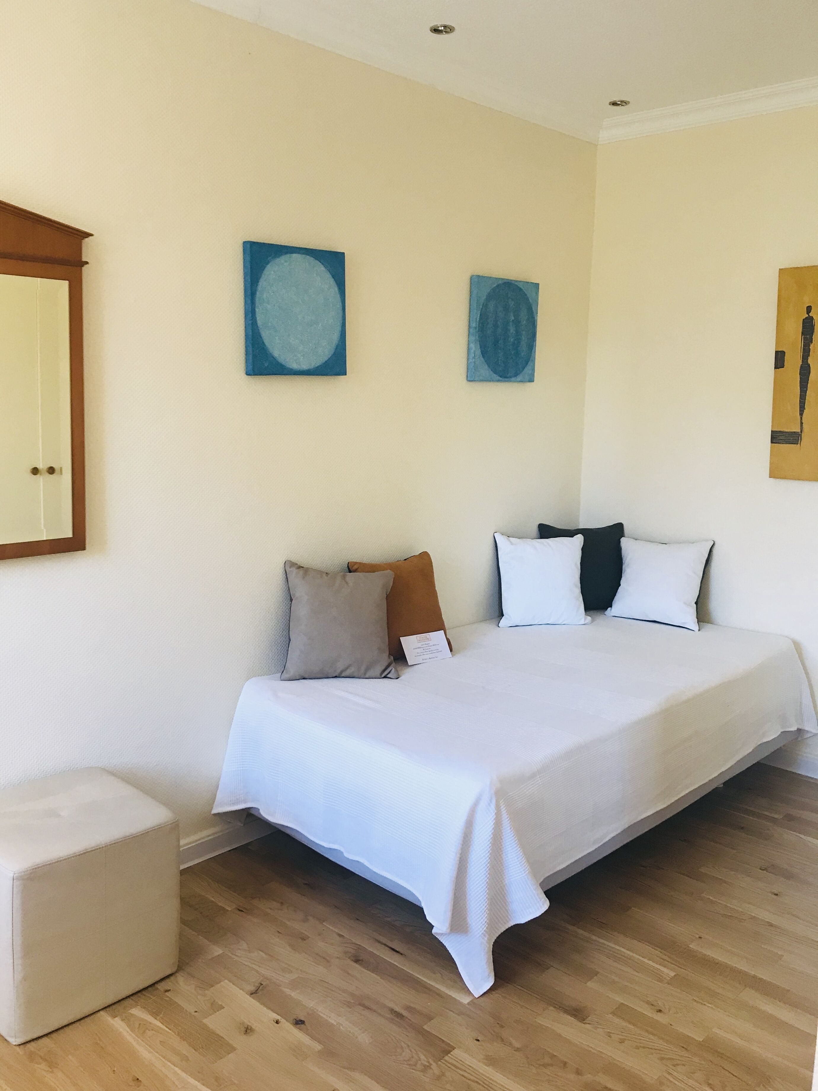 deluxe suite | 1 bedroom, hypo-allergenic bedding, in-room safe, individually decorated