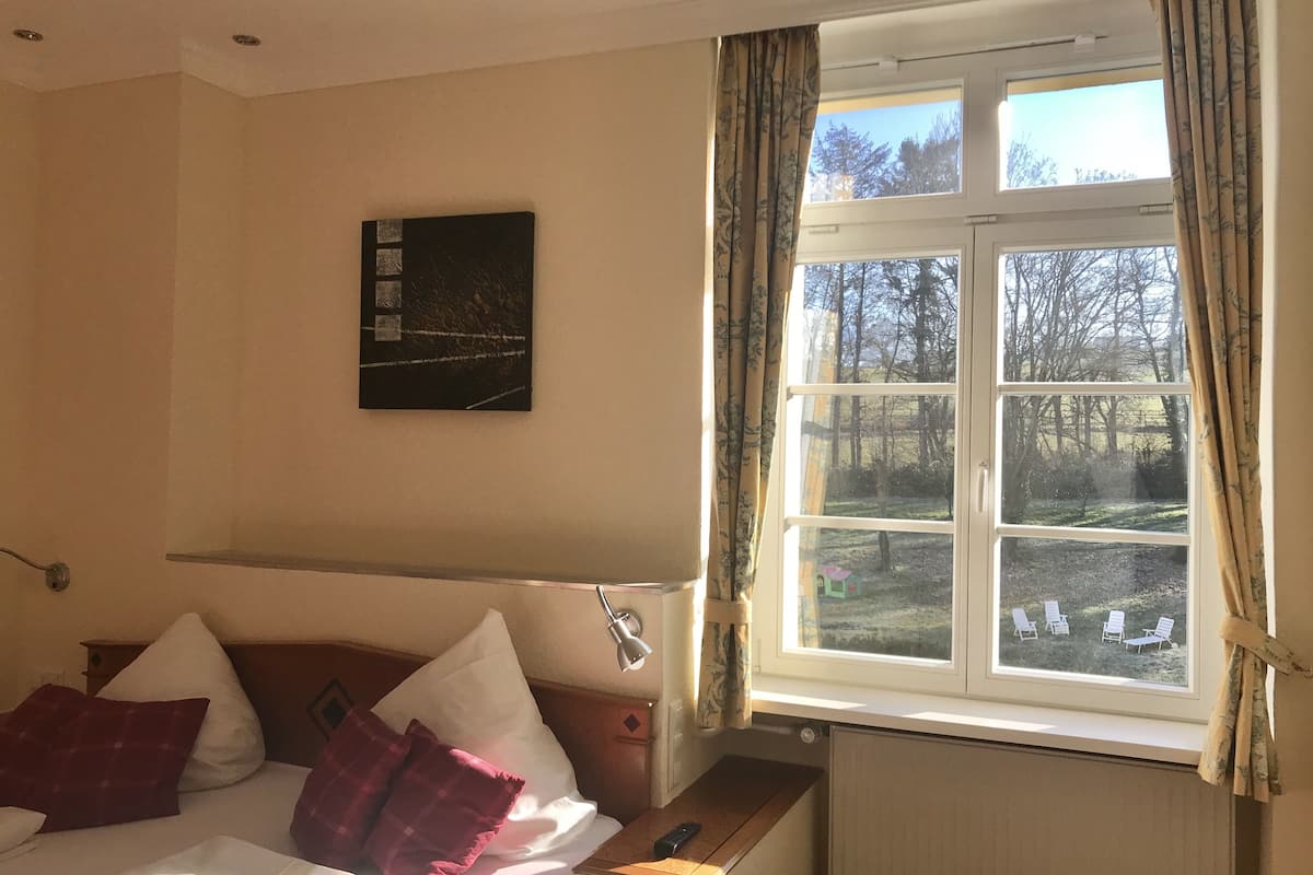 deluxe suite | exterior