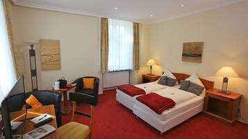 ملاءات للفراش لا تسبب الحساسية وخزنة داخل الغرفة