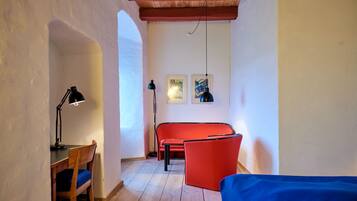 Individuelt design, skrivebord, strygejern/strygebræt, gratis Wi-Fi