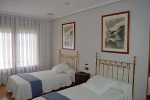 Quarto casal | 8 quartos, berços grátis, Wi-Fi de cortesia