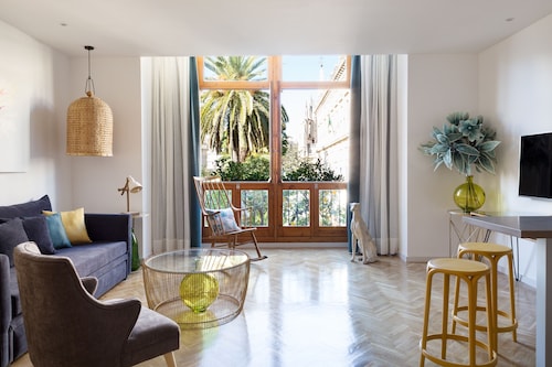 Puerta Catedral Indias Lofts