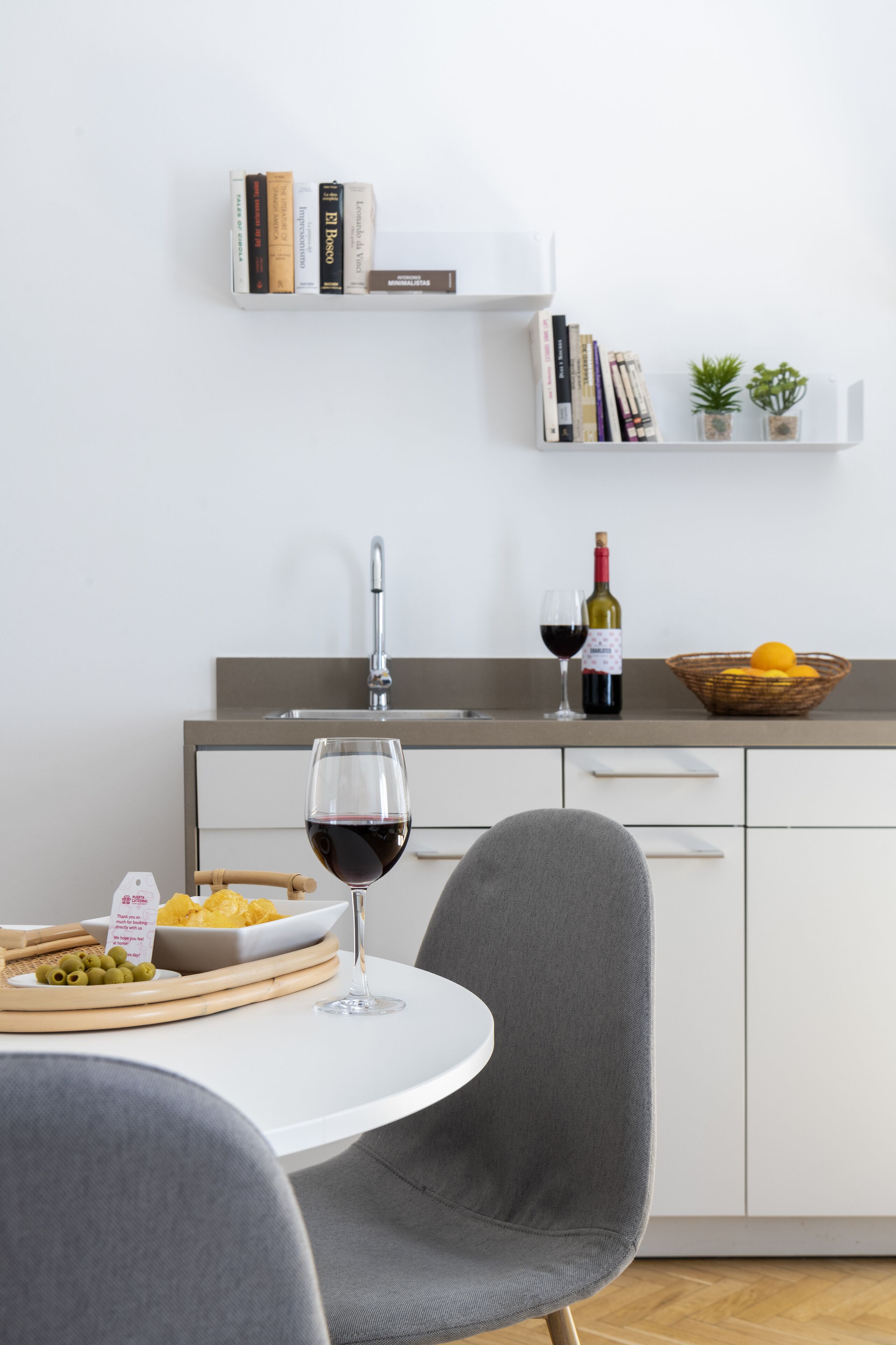 design duplex, 1 bedroom | private kitchen | fridge, microwave, stovetop, espresso maker