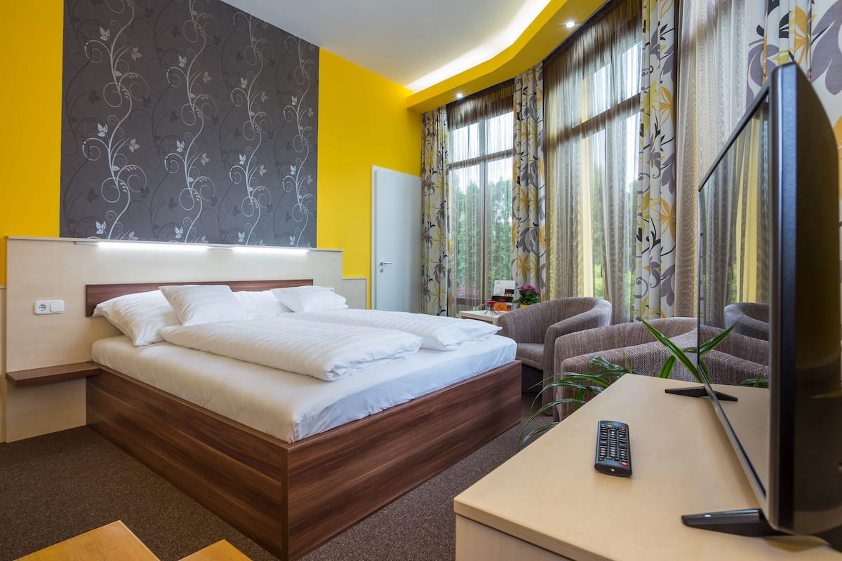 Superior Suite | 1 bilik tidur, bar mini, peti besi dalam bilik, meja