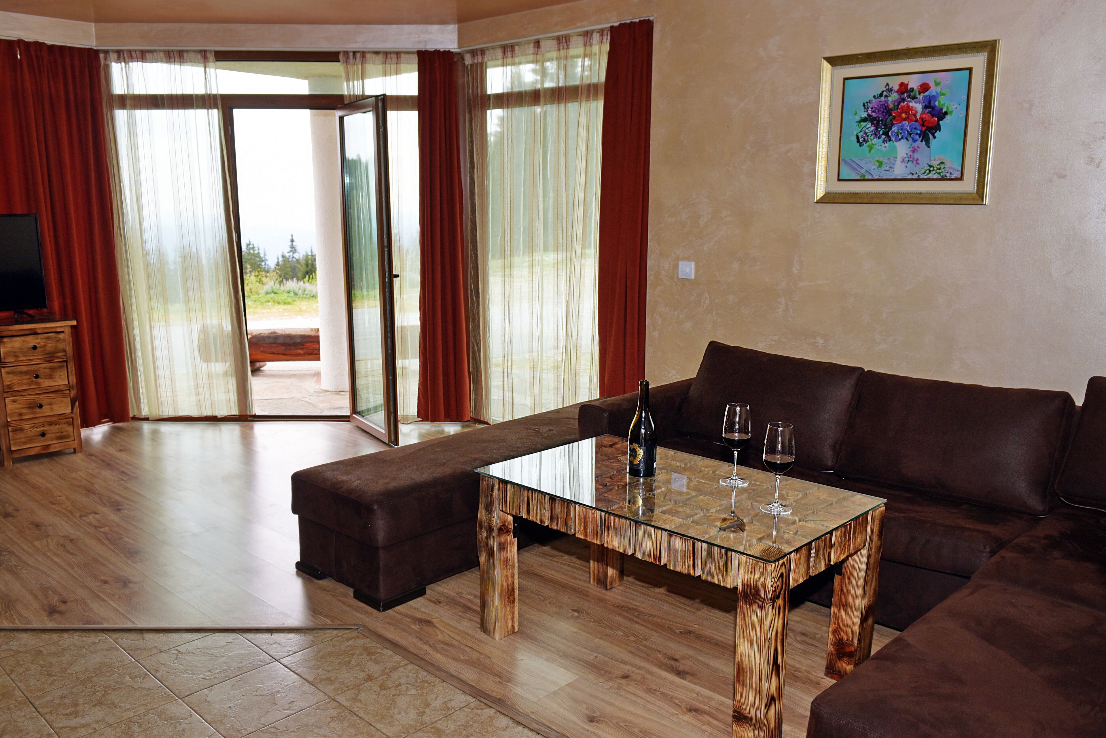 Villa, 2 Bedrooms | Living room | 21-inch LCD TV with cable channels, TV
