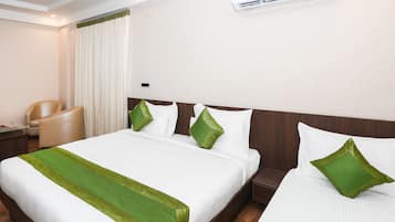 Premium Room | Desk, iron/ironing board, free WiFi, bed sheets