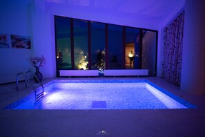 Indoor spa tub - Wolkendorf Bio Hotel & Spa (Vulcan)