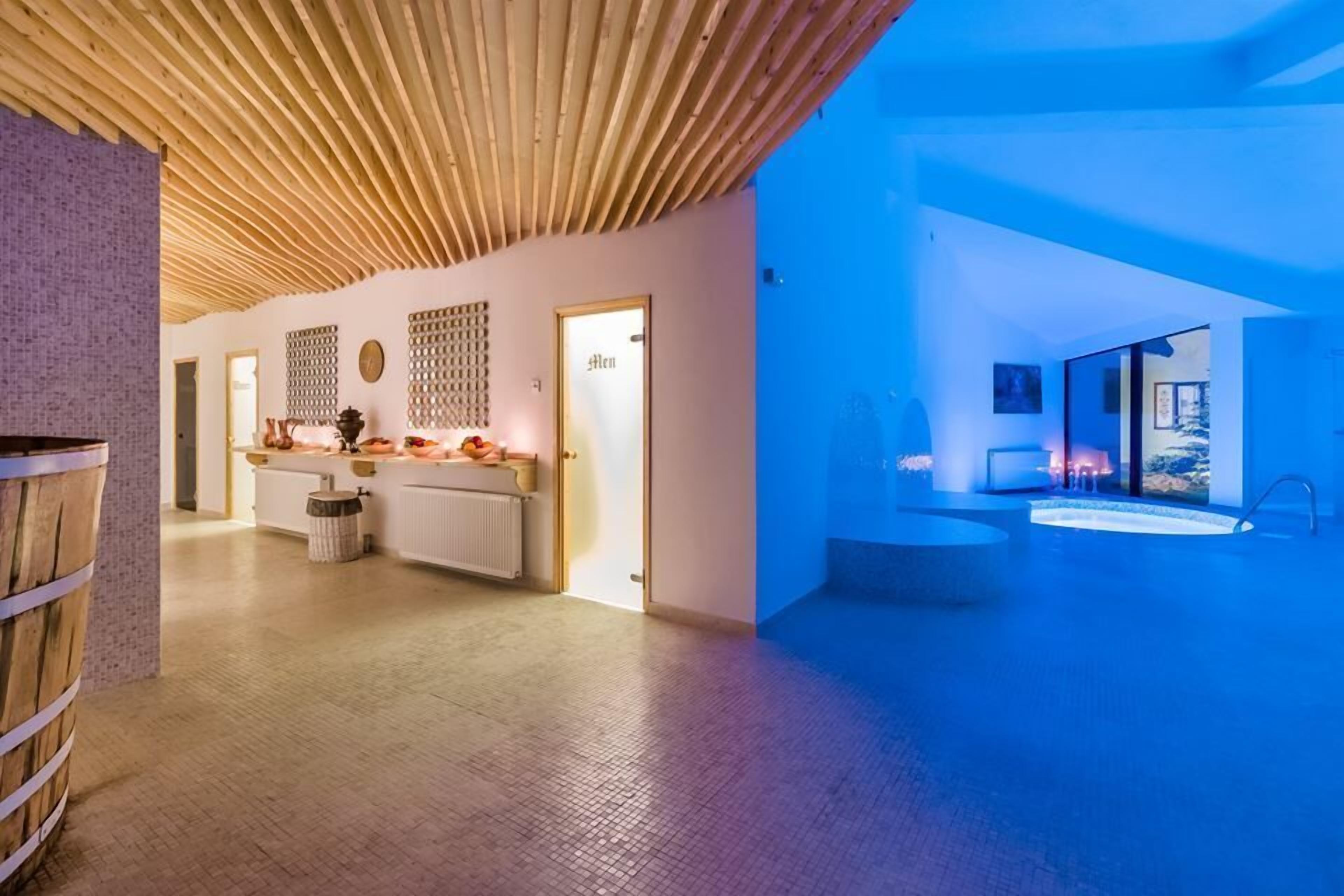 室内 SPA 浴缸