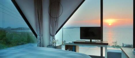 Habitació doble estàndard, vistes al mar | Escriptori, cortines opaques, wifi gratuïta i roba de llit