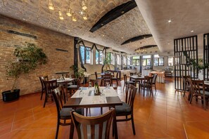 Restaurant - Flora hotel apartments (Samokov)