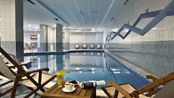 Indoor pool, pool loungers