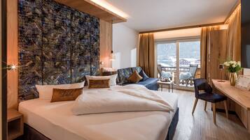 Doppia panoramica, non fumatori, balcone | Una cassaforte in camera, ferro/asse da stiro, Wi-Fi gratuito, lenzuola