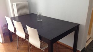 公寓 (Athens History Center 1min to Metro) | 房內用餐