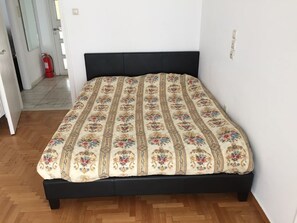 Iron/ironing board, free WiFi, bed sheets - Victoria Sky Apartments (Athens)