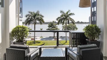 Signature Loft | Balcony