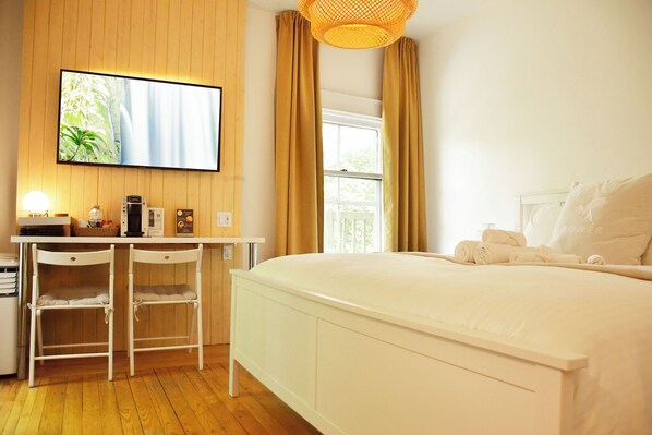 1 غرفة نوم وبديكورات فريدة لكل غرفة وواي فاي مجانًا وملاءات أسرّة