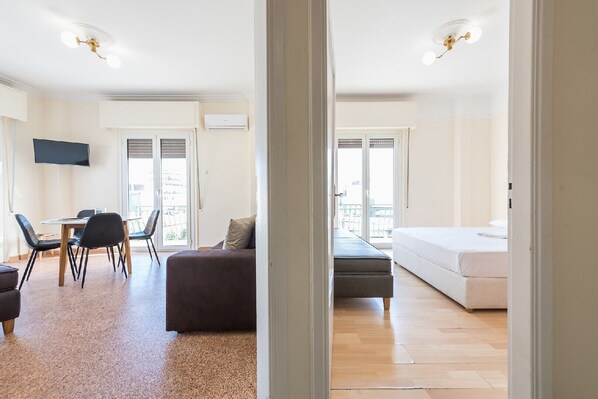 Apartment, 2 Schlafzimmer, Küche (#3Β) | Wohnbereich