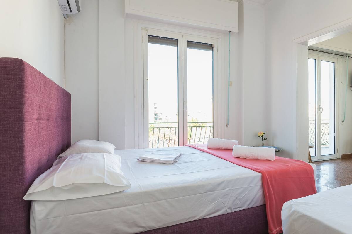 Lejlighed (Super Paradise Sunset View) | Arbejdsområde til bærbare computere, gratis Wi-Fi, sengetøj
