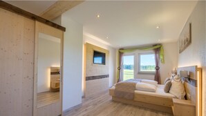Dobbeltrom – comfort, balkong (Zustellbett) | Oppholdsområde