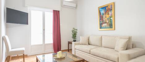 Apartment (Victoria Best Apartments near Metro 3) | Wohnzimmer