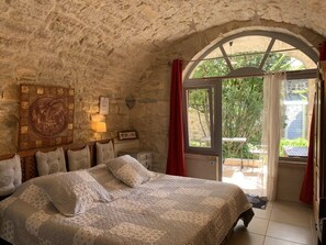 Classic Studio, 1 Bedroom, Garden View