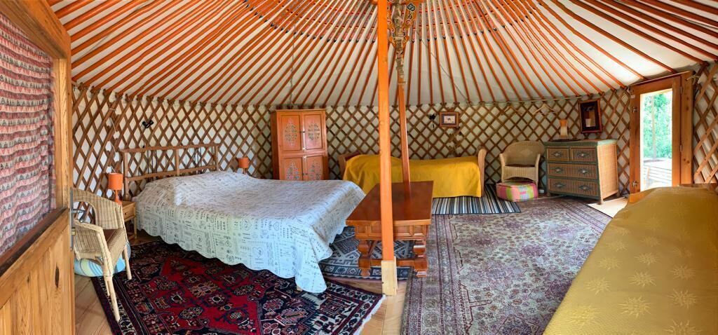 Tenda Standard, letti multipli, vista giardino | Con stile personalizzato, con arredamento individuale, una scrivania