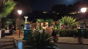 บริเวณภายนอก