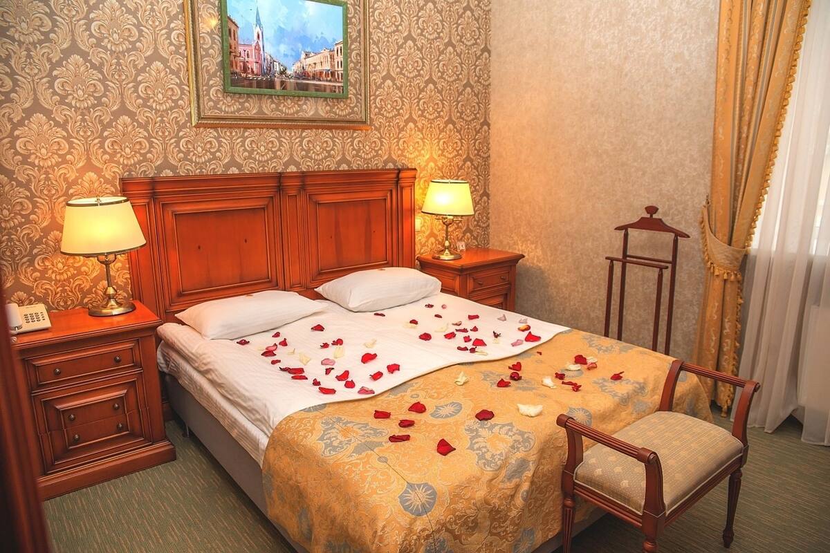 Superior Suite, 1 Bedroom (two rooms) | Iron/ironing board, free WiFi, bed sheets