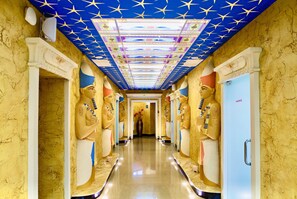 Body treatments, facials, manicures and pedicures, massages - Moya Glinka (Samara)