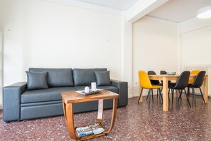 Acropolis View Paradise Apartment | Opholdsområde | Smart-tv